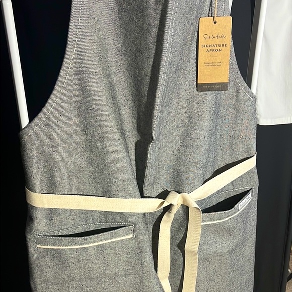 APRON Sur La Table Patissier NEW Gray Apron with adjustable… - Picture 16 of 16